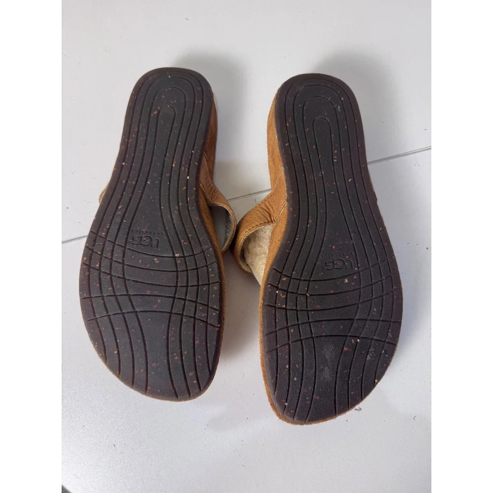 UGG Australia Leather Thong Sandals Women Size 6 Brown Shearling Lined Boho‎